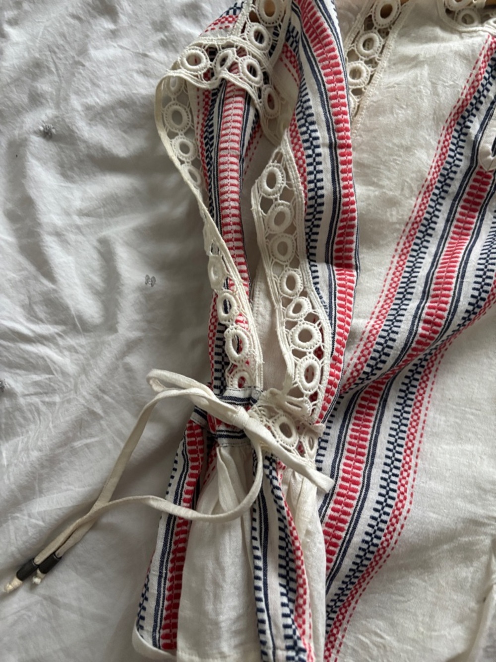 Tularosa Cream Striped Crochet Trim Blouse Top Side Tie Trendy Designer Sz S - Picture 7 of 12
